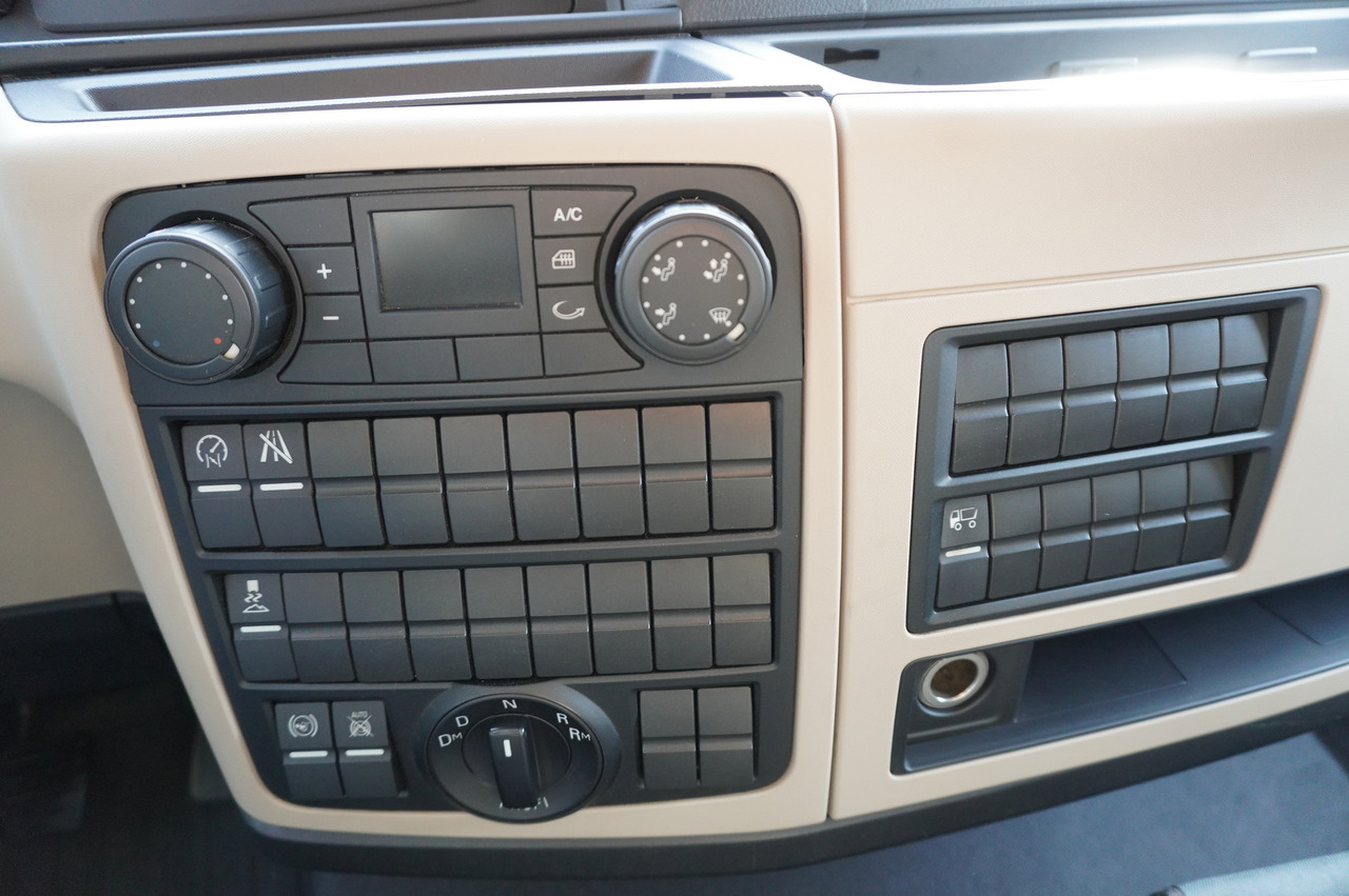 Kravas automašīna ar tentu MAN TGL 12.220 / Curtainsider 19 EPAL / 140 tho. km: foto 26 Kravas automašīna ar tentu MAN TGL 12.220 / Curtainsider 19 EPAL / 140 tho. km: foto 26