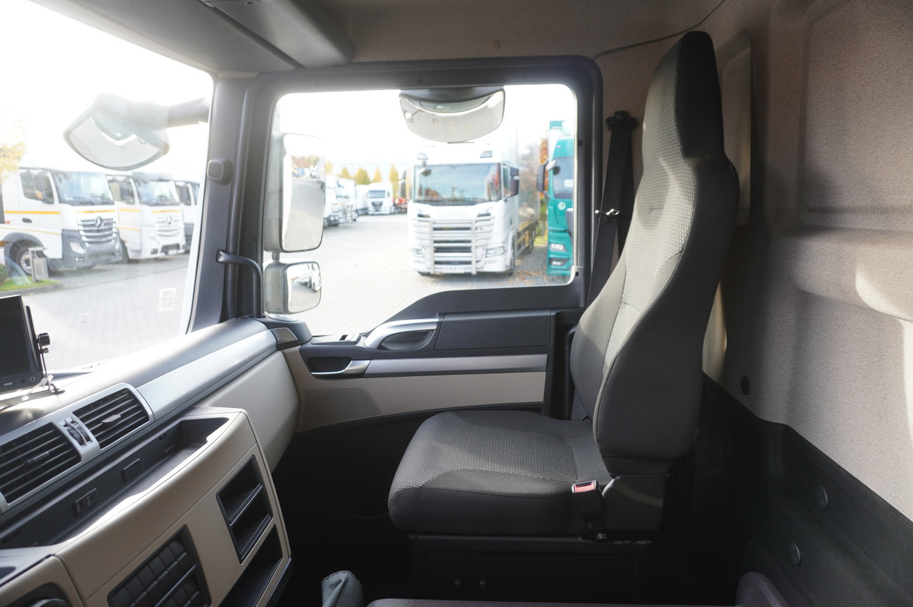 Kravas automašīna ar tentu MAN TGL 12.220 / Curtainsider 19 EPAL / 140 tho. km: foto 22 Kravas automašīna ar tentu MAN TGL 12.220 / Curtainsider 19 EPAL / 140 tho. km: foto 22