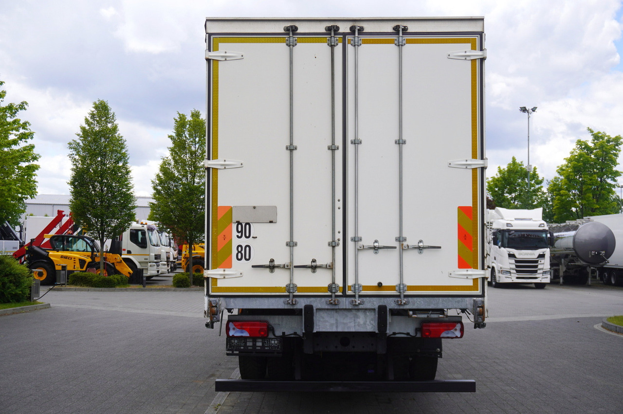 MAN TGS 18.440 / 19 EPAL curtainsider / Sleeper cab - Kravas automašīna ar tentu: foto 3 MAN TGS 18.440 / 19 EPAL curtainsider / Sleeper cab - Kravas automašīna ar tentu: foto 3
