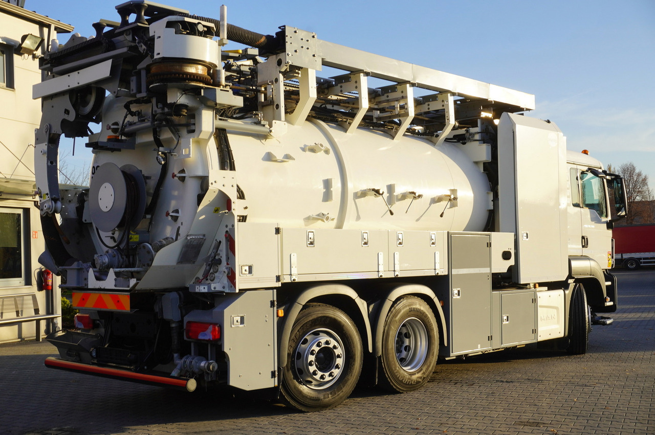 MAN TGS 26.360 E6 / RIVARD sewage cleaner 18 m3 / 180 tho. km / steering axle / 2 units - Asenizācijas mašīna: foto 4 MAN TGS 26.360 E6 / RIVARD sewage cleaner 18 m3 / 180 tho. km / steering axle / 2 units - Asenizācijas mašīna: foto 4