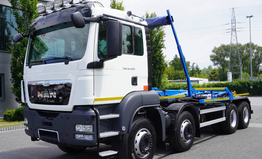 MAN TGS 35.400 8×4 HYVA LIFT 32.56 SE hooklift - Pacēlājs ar āķi: foto 4 MAN TGS 35.400 8×4 HYVA LIFT 32.56 SE hooklift - Pacēlājs ar āķi: foto 4