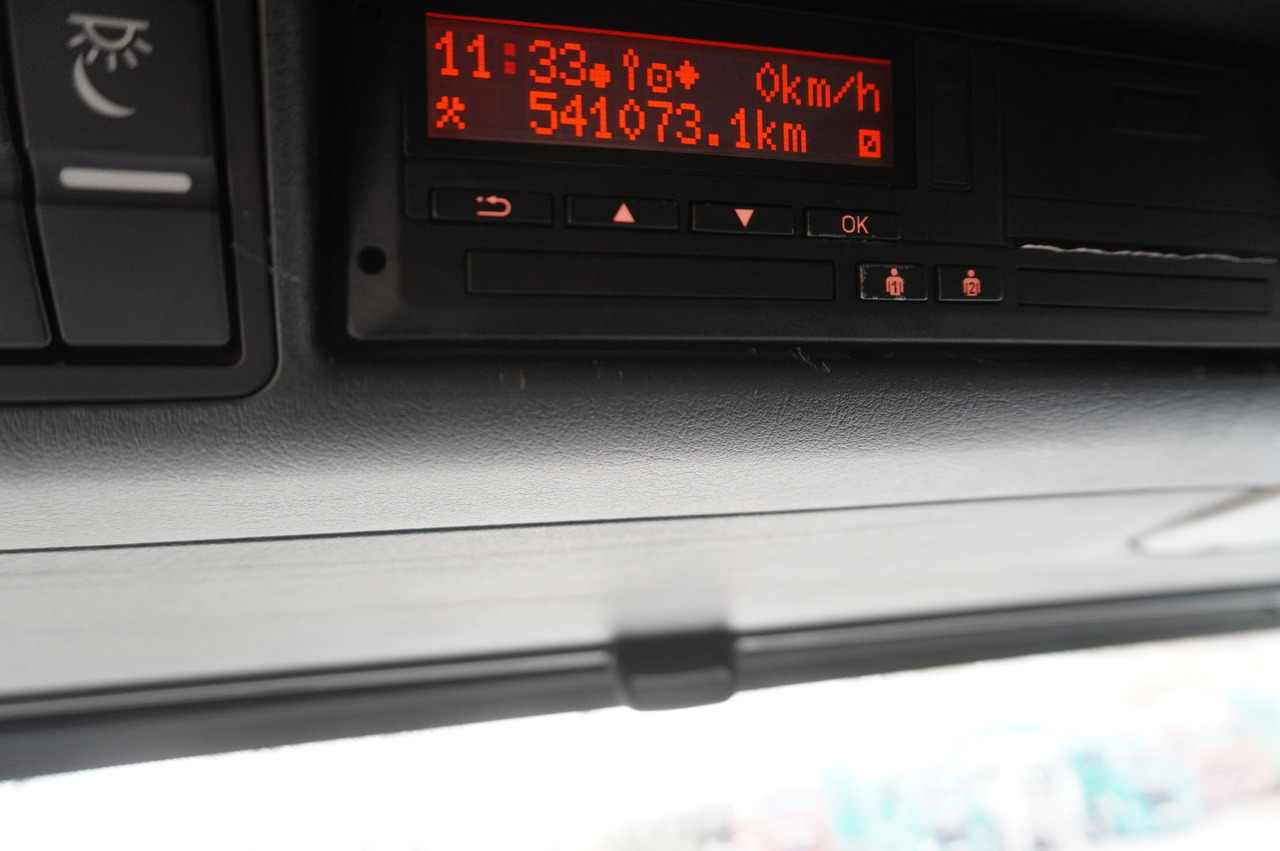 MAN TGS 35.420 8×2 / Chassis 6.4 m / 3 steered axles / 2 units - Šasija kravas automašīna: foto 4 MAN TGS 35.420 8×2 / Chassis 6.4 m / 3 steered axles / 2 units - Šasija kravas automašīna: foto 4