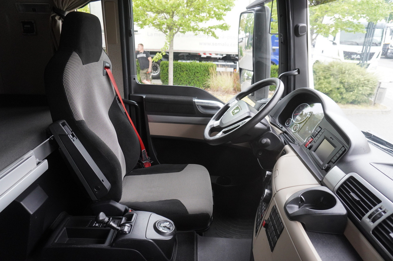 Autocisterna MAN TGS 35.420 8×2 / NEW septic barrel 13000 L / 3 steered axles: foto 24