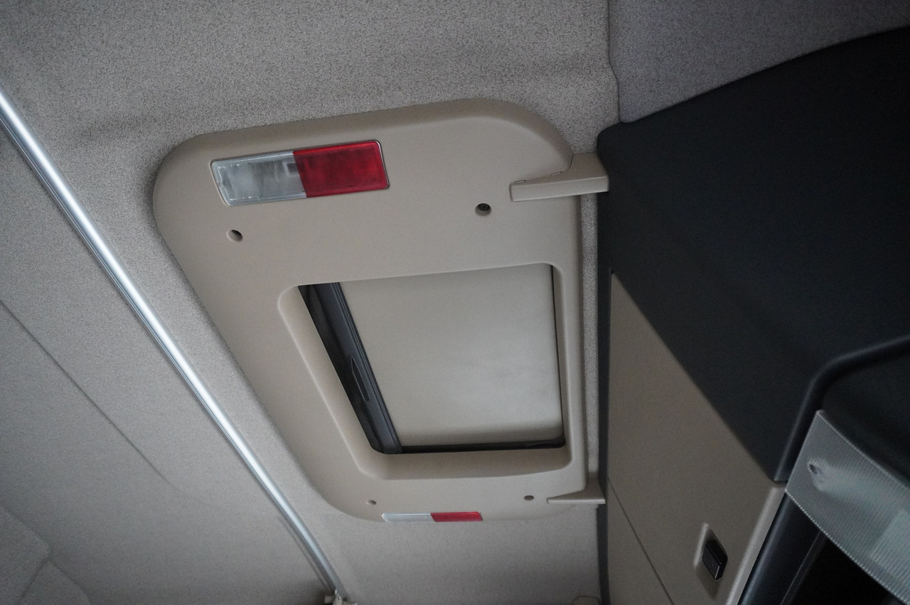 Autocisterna MAN TGS 35.420 8×2 / NEW septic barrel 13000 L / 3 steered axles: foto 26