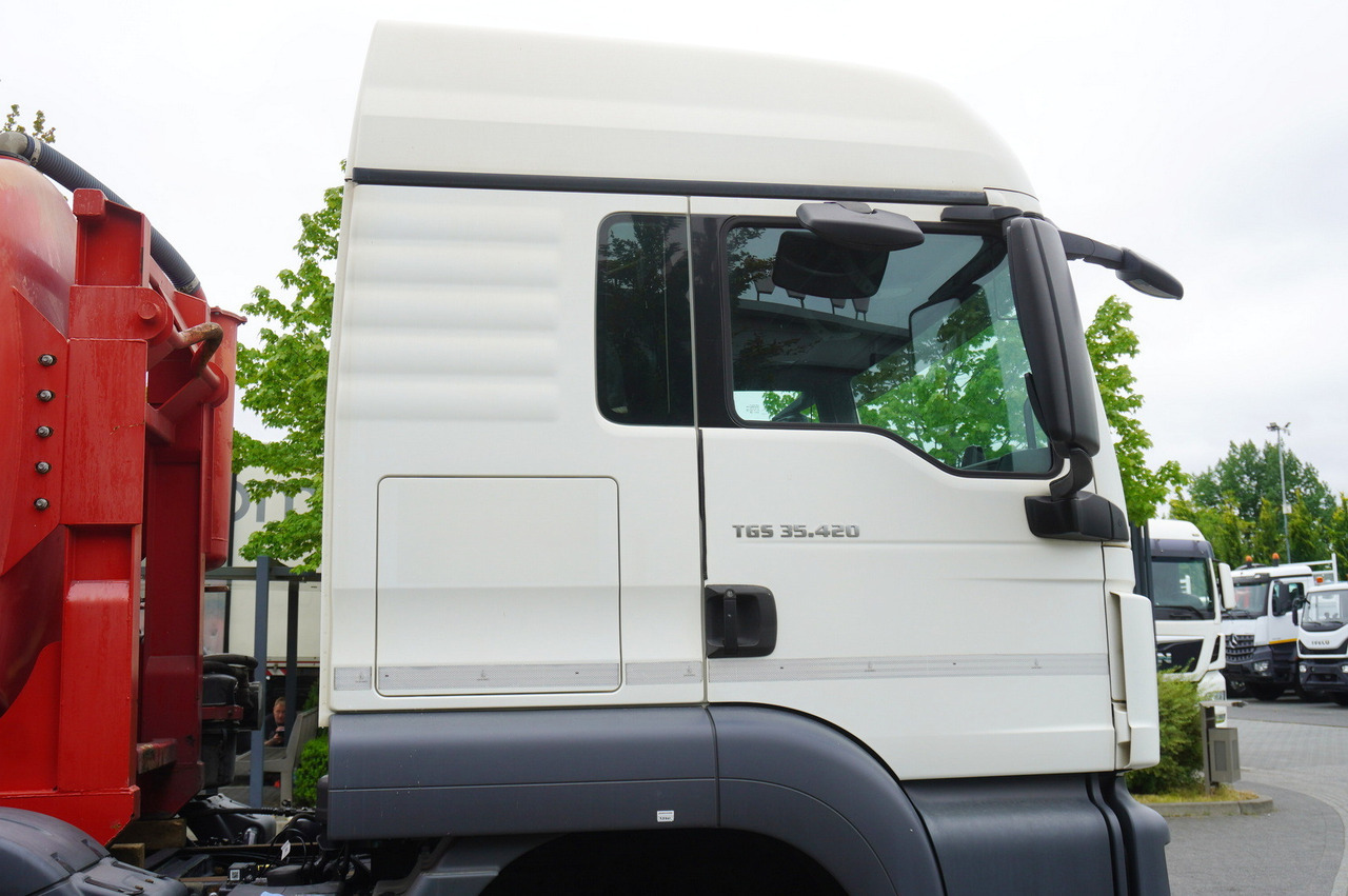 Autocisterna MAN TGS 35.420 8×2 / NEW septic barrel 13000 L / 3 steered axles: foto 15