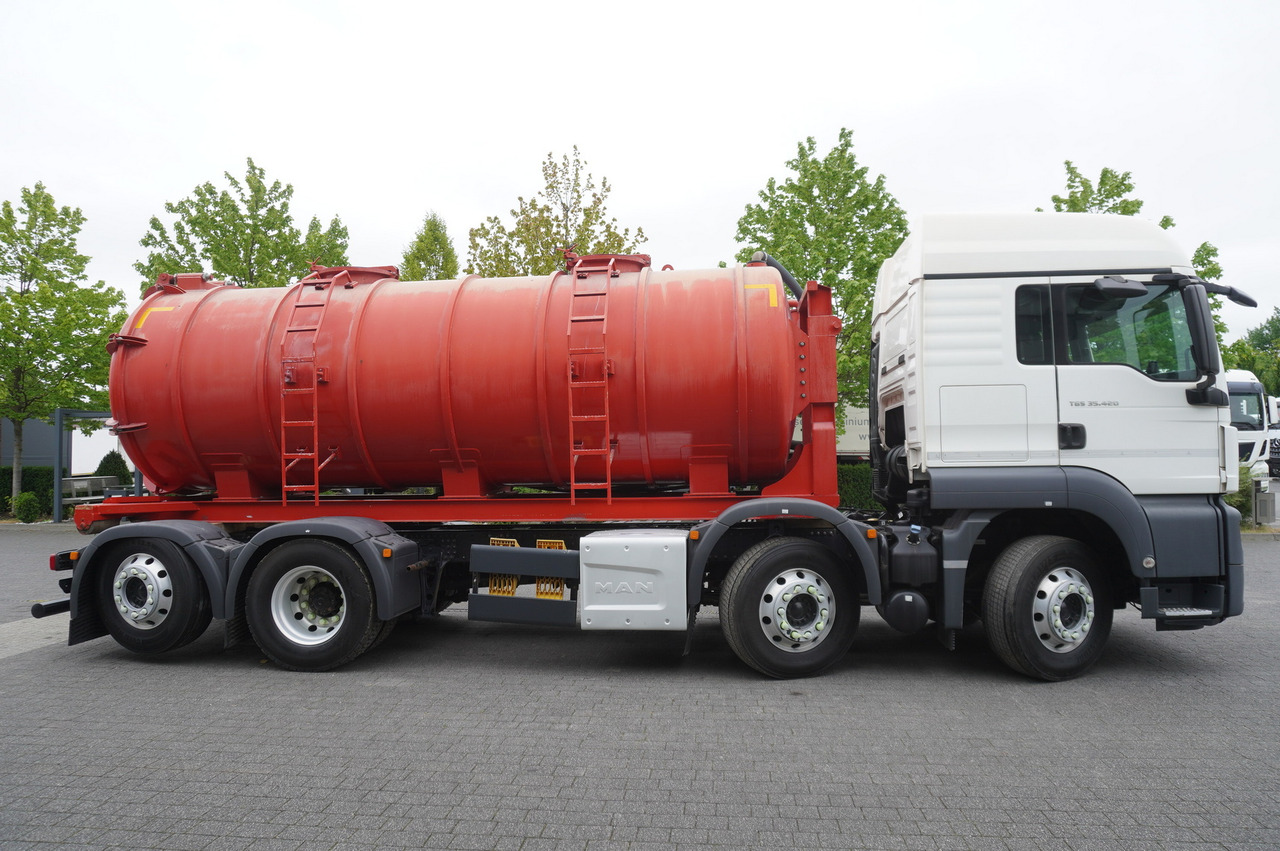 MAN TGS 35.420 8×2 / NEW septic barrel 13000 L / 3 steered axles - Šķidrmēslu muca: foto 5 MAN TGS 35.420 8×2 / NEW septic barrel 13000 L / 3 steered axles - Šķidrmēslu muca: foto 5