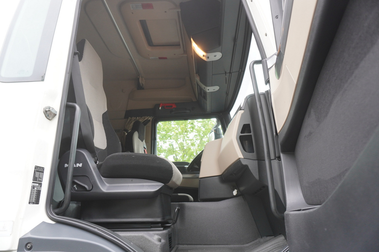 Autocisterna MAN TGS 35.420 8×2 / NEW septic barrel 13000 L / 3 steered axles: foto 28