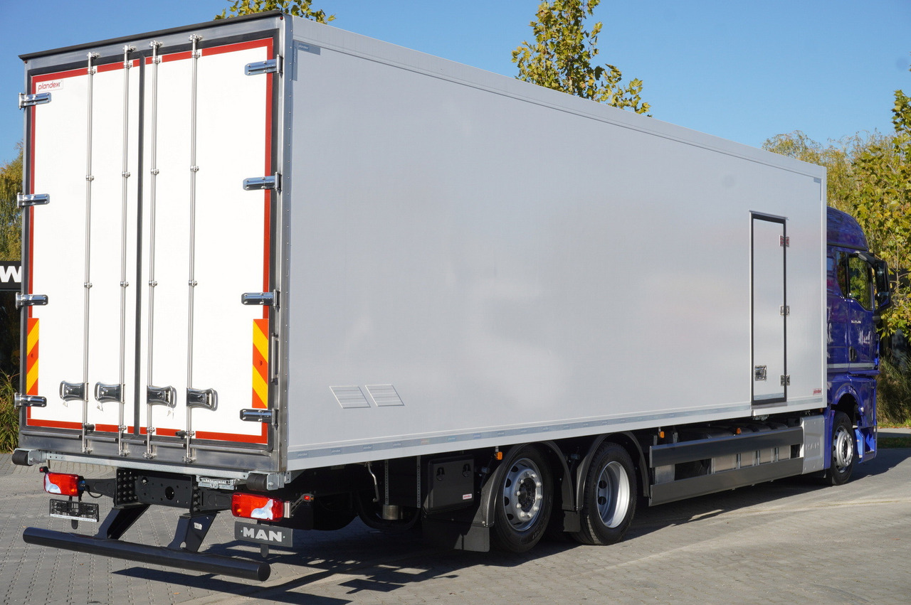 MAN TGX 26.400 / Plandex 23 palety / Carrier Supra 1150 MT - Izometriskais kravas automašīna: foto 3 MAN TGX 26.400 / Plandex 23 palety / Carrier Supra 1150 MT - Izometriskais kravas automašīna: foto 3