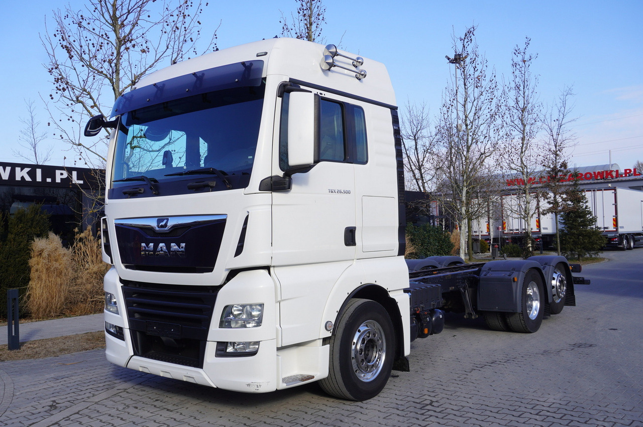 MAN TGX 26,500 / 500 HP / steering 3rd axle / 20 t cap. / Chassis 6.5 m - Šasija kravas automašīna: foto 3 MAN TGX 26,500 / 500 HP / steering 3rd axle / 20 t cap. / Chassis 6.5 m - Šasija kravas automašīna: foto 3