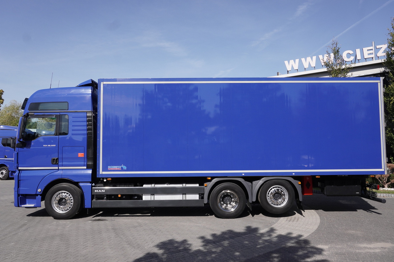 MAN TGX 26.500 E6 XXL / Schmitz 19 pallets / Thermoking / steering axle - Kravas automašīna refrižerators: foto 3 MAN TGX 26.500 E6 XXL / Schmitz 19 pallets / Thermoking / steering axle - Kravas automašīna refrižerators: foto 3