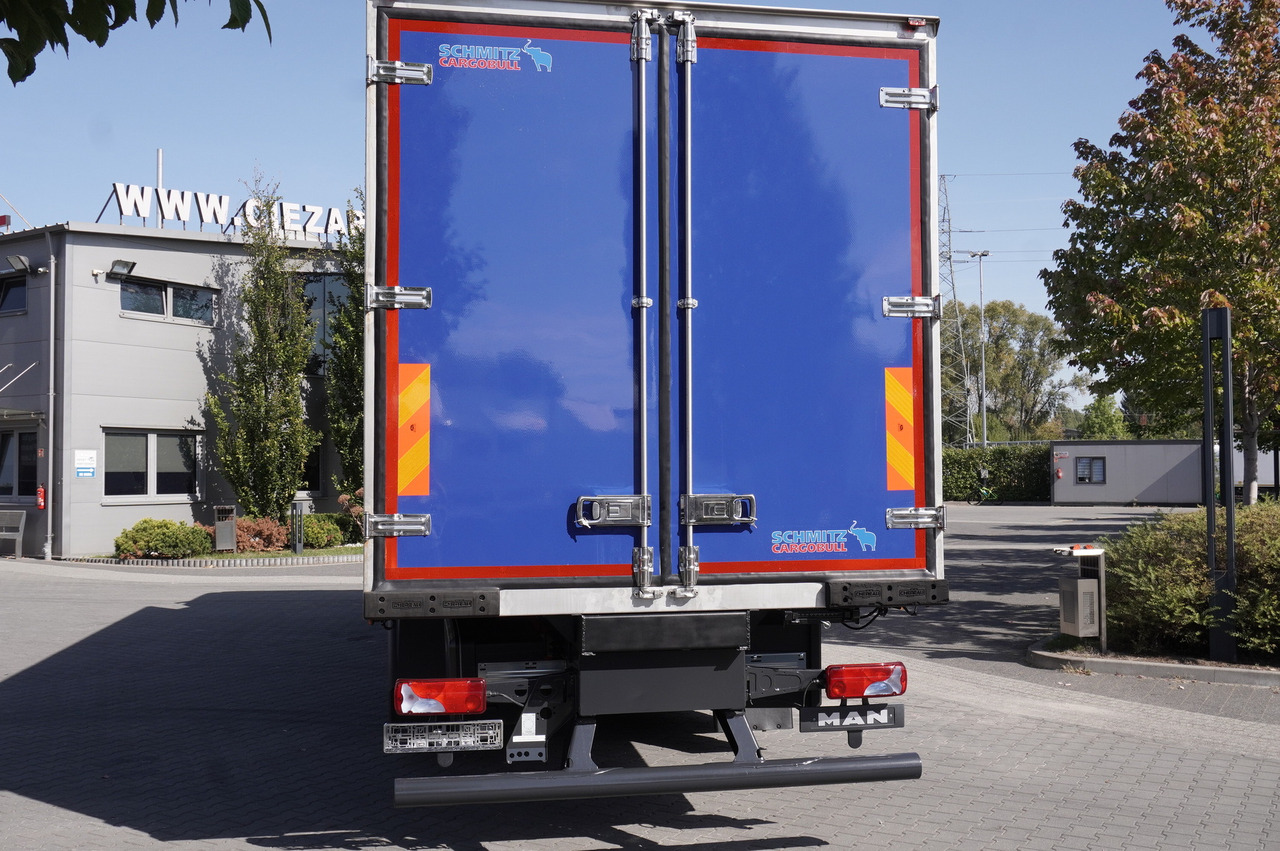MAN TGX 26.500 E6 XXL / Schmitz 19 pallets / Thermoking / steering axle - Kravas automašīna refrižerators: foto 4 MAN TGX 26.500 E6 XXL / Schmitz 19 pallets / Thermoking / steering axle - Kravas automašīna refrižerators: foto 4