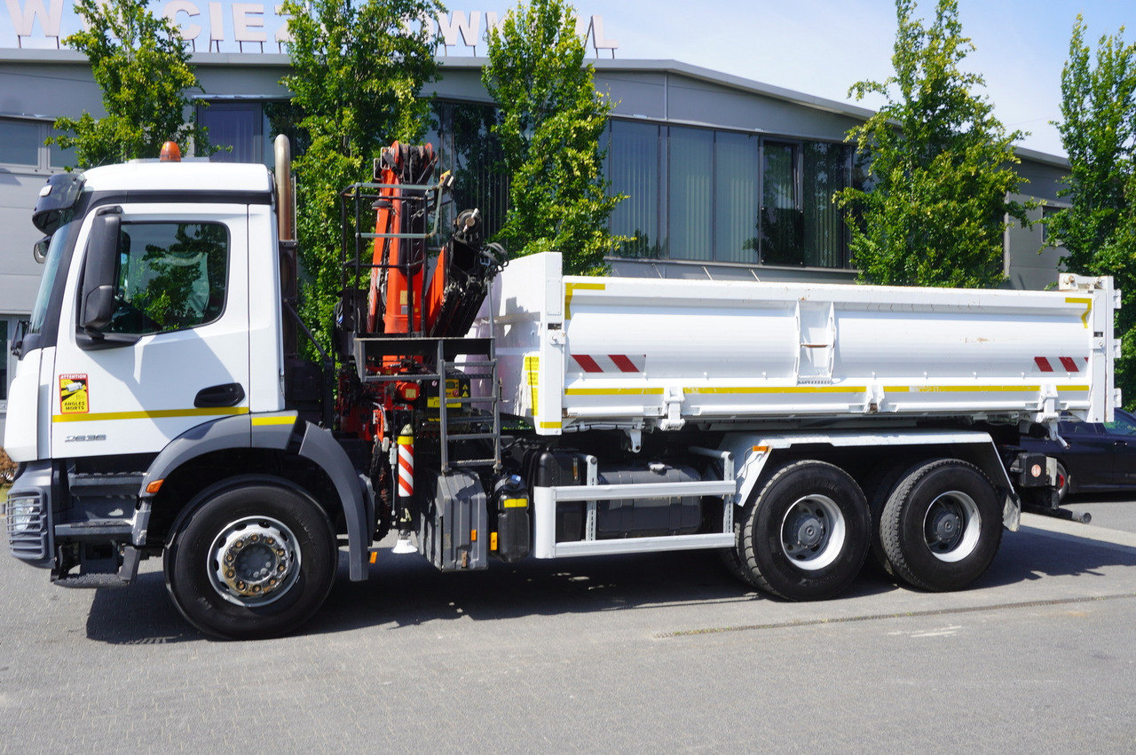 MERCEDES-BENZ AROCS 2636 / Fassi F155A.0.22 crane 6t / 120 tho. km / 3-sided dump truck / 2 x Bordmatic - Bortu kravas automašīna/ Platforma, Kravas auto ar manipulatoru: foto 4 MERCEDES-BENZ AROCS 2636 / Fassi F155A.0.22 crane 6t / 120 tho. km / 3-sided dump truck / 2 x Bordmatic - Bortu kravas automašīna/ Platforma, Kravas auto ar manipulatoru: foto 4