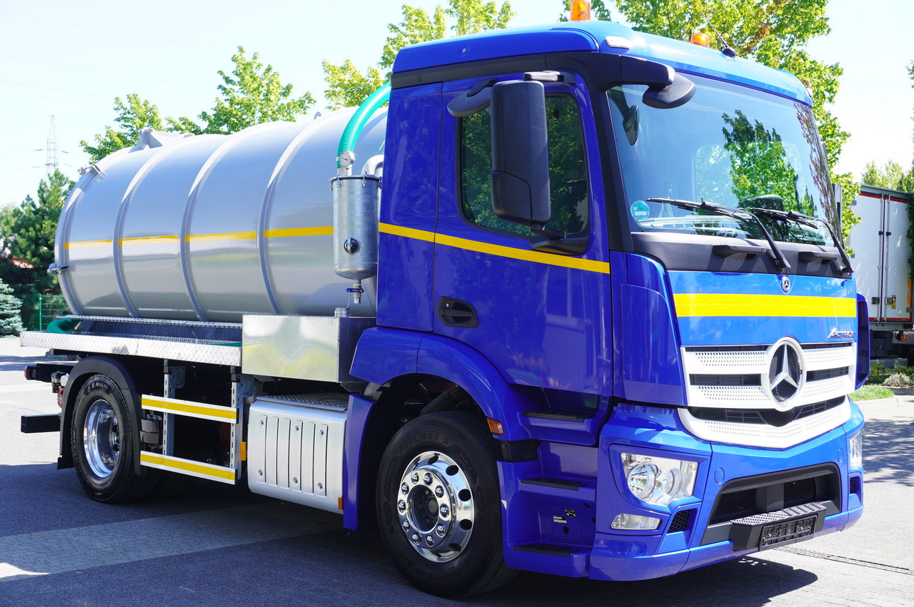 MERCEDES-BENZ Actros 18.35 LS / Body NEW septic tank (08/2025) 11000 l / 280000 kilometers! - Šķidrmēslu muca: foto 3 MERCEDES-BENZ Actros 18.35 LS / Body NEW septic tank (08/2025) 11000 l / 280000 kilometers! - Šķidrmēslu muca: foto 3