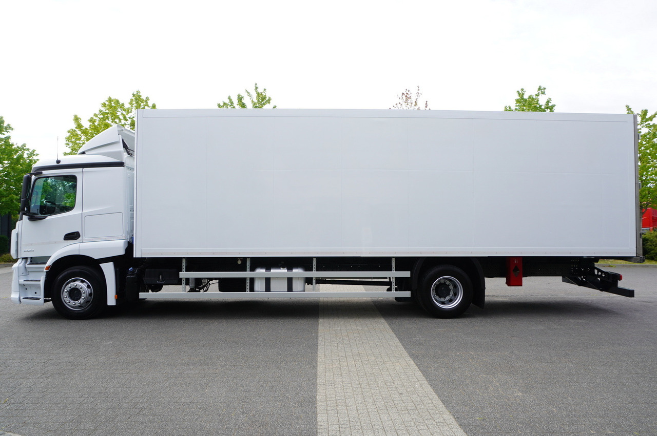MERCEDES-BENZ Actros 1824 / Refrigerator 22 EPAL / Carrier Supra 850 / Sleeping cabin - Kravas automašīna refrižerators: foto 2 MERCEDES-BENZ Actros 1824 / Refrigerator 22 EPAL / Carrier Supra 850 / Sleeping cabin - Kravas automašīna refrižerators: foto 2
