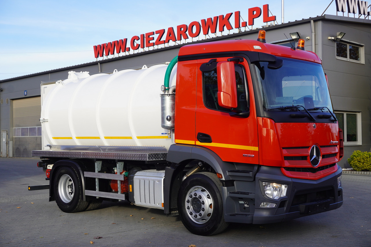 MERCEDES-BENZ Actros 1833 / 260 tho. km / NEW septic tank 11000 l - Autocisterna: foto 1 MERCEDES-BENZ Actros 1833 / 260 tho. km / NEW septic tank 11000 l - Autocisterna: foto 1