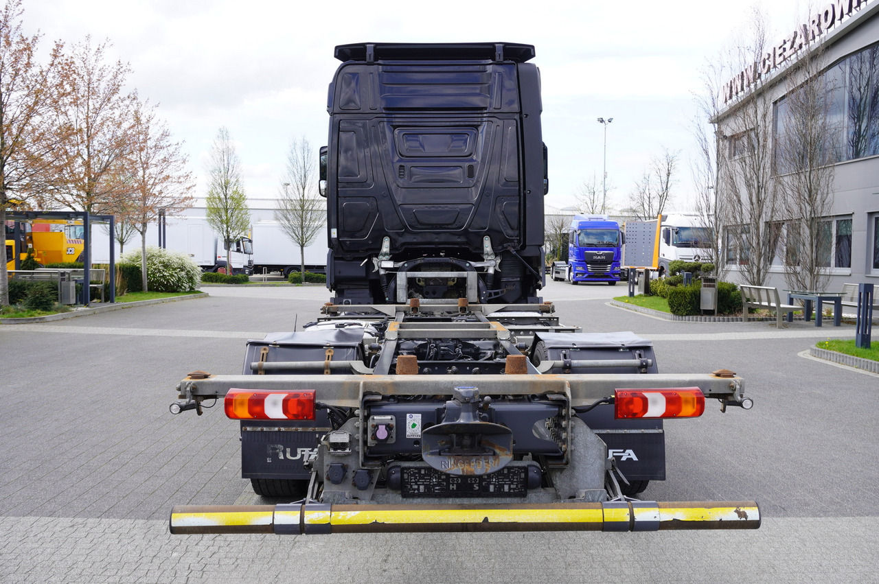 MERCEDES-BENZ Actros 1840 E6 4x2 / Lounge chair BDF - Šasija kravas automašīna: foto 5 MERCEDES-BENZ Actros 1840 E6 4x2 / Lounge chair BDF - Šasija kravas automašīna: foto 5
