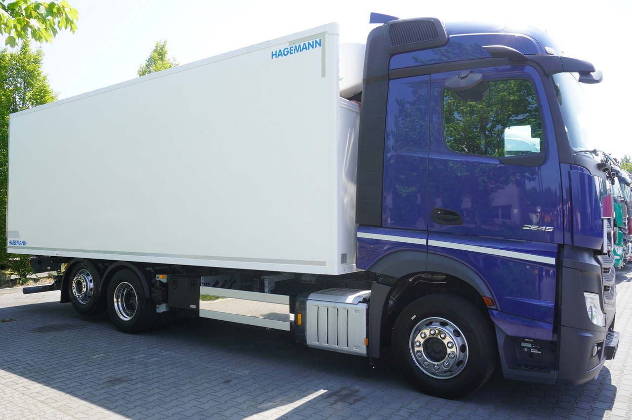 MERCEDES-BENZ Actros 2545 / 2021 / Hagemann refrigerator Multitemperature - Kravas automašīna refrižerators: foto 4 MERCEDES-BENZ Actros 2545 / 2021 / Hagemann refrigerator Multitemperature - Kravas automašīna refrižerators: foto 4