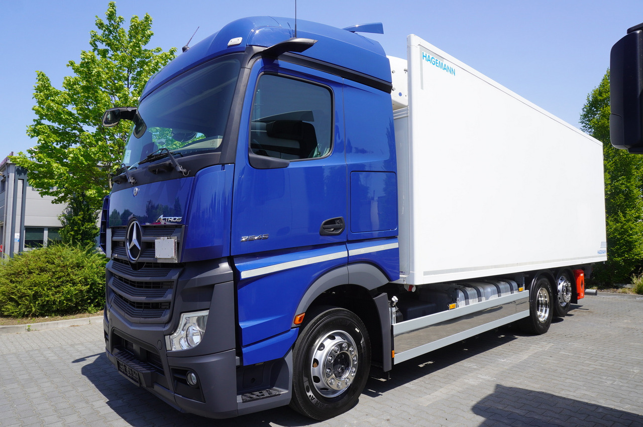 MERCEDES-BENZ Actros 2545 / 2021 / Hagemann refrigerator Multitemperature - Kravas automašīna refrižerators: foto 2 MERCEDES-BENZ Actros 2545 / 2021 / Hagemann refrigerator Multitemperature - Kravas automašīna refrižerators: foto 2