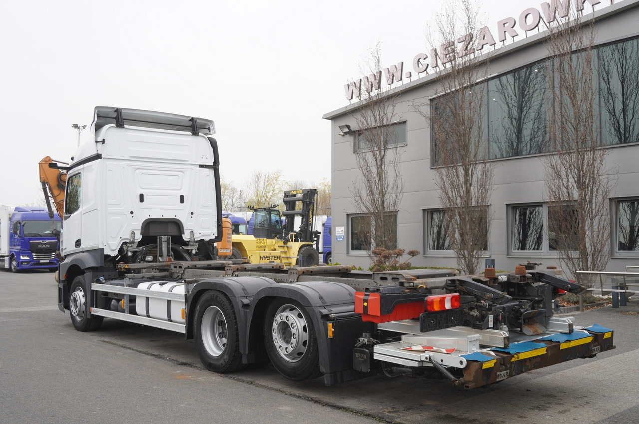 MERCEDES-BENZ Actros 2545 6×2 MP5 / ADR / several units - Konteineru vedējs/ Kravas automašīna ar noņemamā virsbūve: foto 5 MERCEDES-BENZ Actros 2545 6×2 MP5 / ADR / several units - Konteineru vedējs/ Kravas automašīna ar noņemamā virsbūve: foto 5