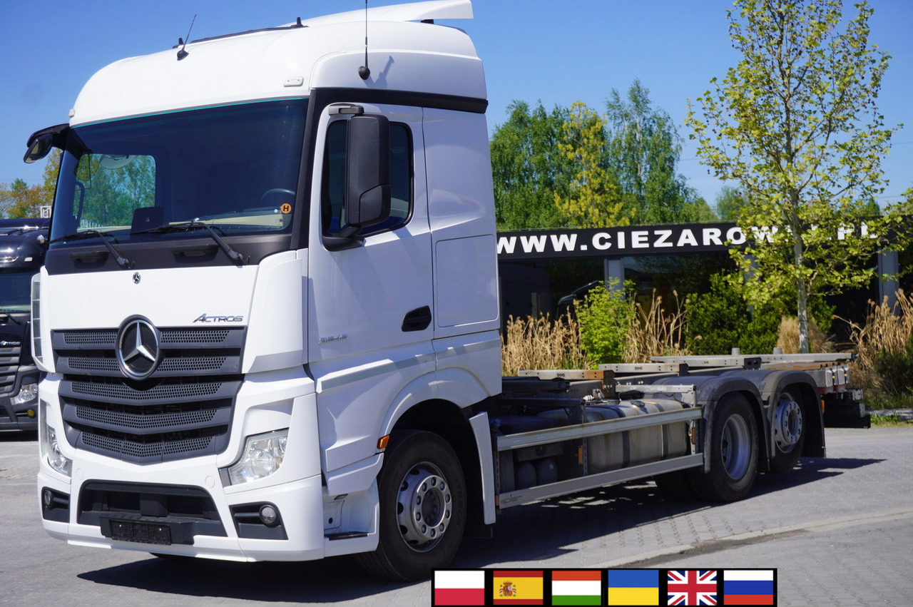 MERCEDES-BENZ Actros 2545 6×2 MP5 / Full ADR / BDF - Konteineru vedējs/ Kravas automašīna ar noņemamā virsbūve: foto 1 MERCEDES-BENZ Actros 2545 6×2 MP5 / Full ADR / BDF - Konteineru vedējs/ Kravas automašīna ar noņemamā virsbūve: foto 1