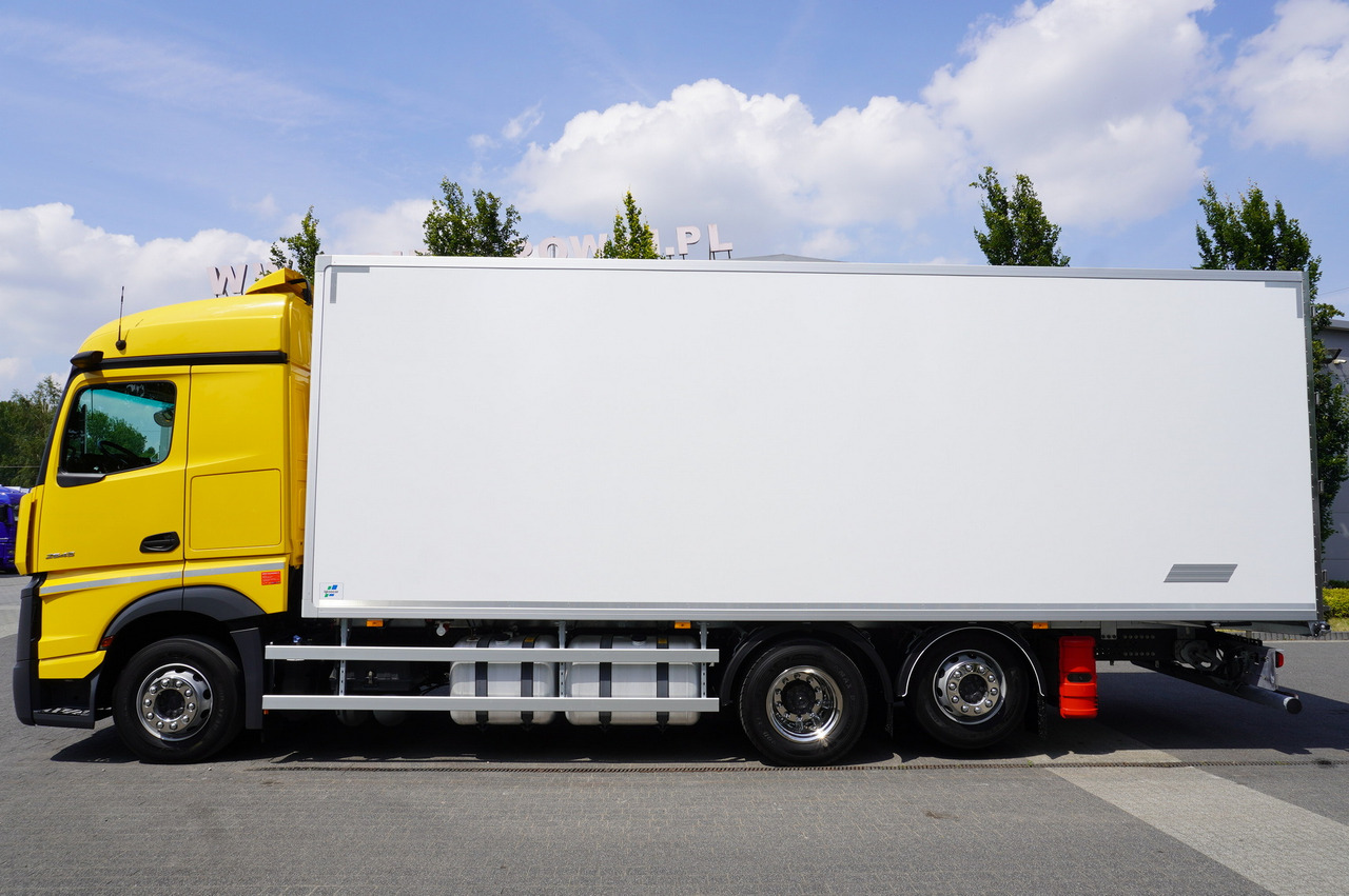 MERCEDES-BENZ Actros 2545 MP5 6×2 E6 / NEW Igloocar refrigerator / 19 pallets - Kravas automašīna refrižerators: foto 2 MERCEDES-BENZ Actros 2545 MP5 6×2 E6 / NEW Igloocar refrigerator / 19 pallets - Kravas automašīna refrižerators: foto 2
