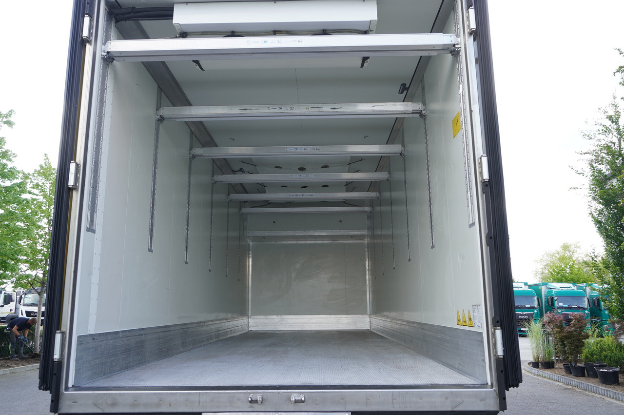 MERCEDES-BENZ Actros 2548 MP5 / Krone Refrigerator Multitemperature / Doppelstock 36 EPAL / GIGA Space cabin - Kravas automašīna refrižerators: foto 4 MERCEDES-BENZ Actros 2548 MP5 / Krone Refrigerator Multitemperature / Doppelstock 36 EPAL / GIGA Space cabin - Kravas automašīna refrižerators: foto 4