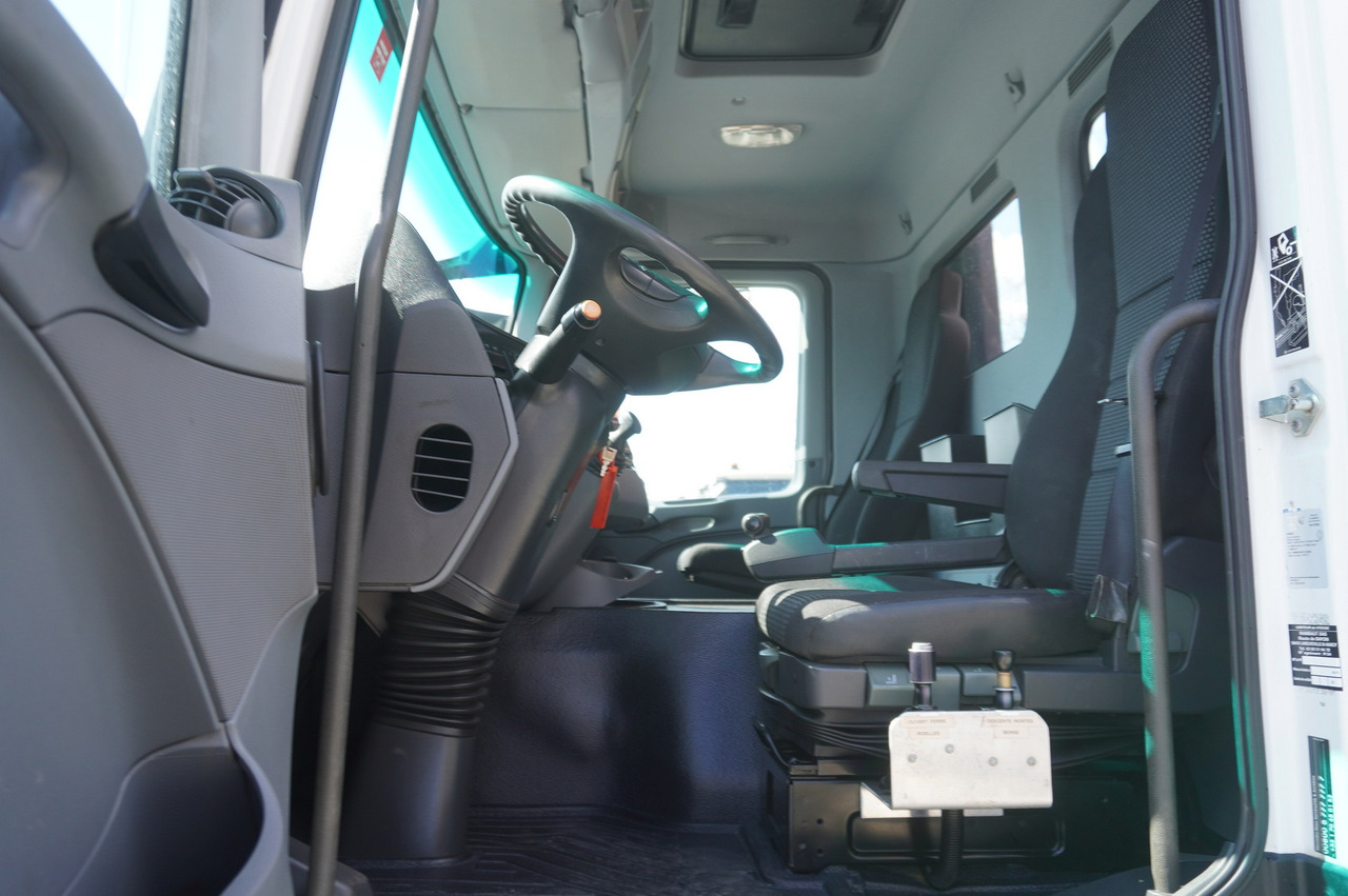 Bortu kravas automašīna/ Platforma, Kravas auto ar manipulatoru MERCEDES-BENZ Actros 2641 6×4 E5 / Crane / Dumper / 110000 km!: foto 22