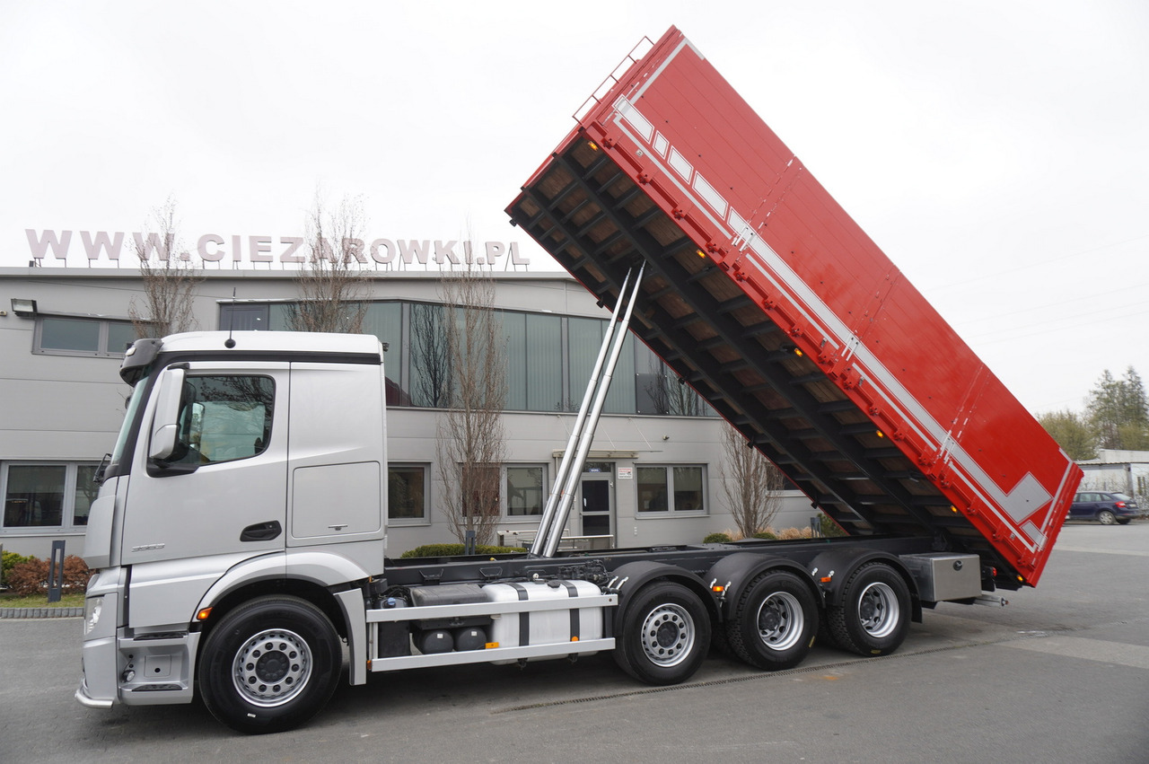 MERCEDES-BENZ Actros 3563 8x4 / Tipper for grain 20 t load capacity - Bortu kravas automašīna/ Platforma: foto 4 MERCEDES-BENZ Actros 3563 8x4 / Tipper for grain 20 t load capacity - Bortu kravas automašīna/ Platforma: foto 4