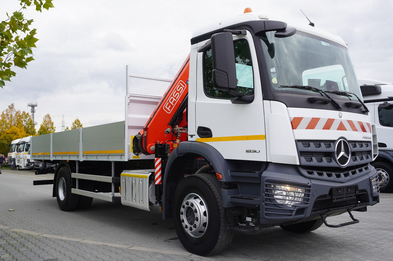 MERCEDES-BENZ Arocs 1830 / Flatbed 16 EPAL / HDS Fassi 155 / Reach 8 m / Load capacity 6160 kg - Bortu kravas automašīna/ Platforma, Kravas auto ar manipulatoru: foto 2 MERCEDES-BENZ Arocs 1830 / Flatbed 16 EPAL / HDS Fassi 155 / Reach 8 m / Load capacity 6160 kg - Bortu kravas automašīna/ Platforma, Kravas auto ar manipulatoru: foto 2