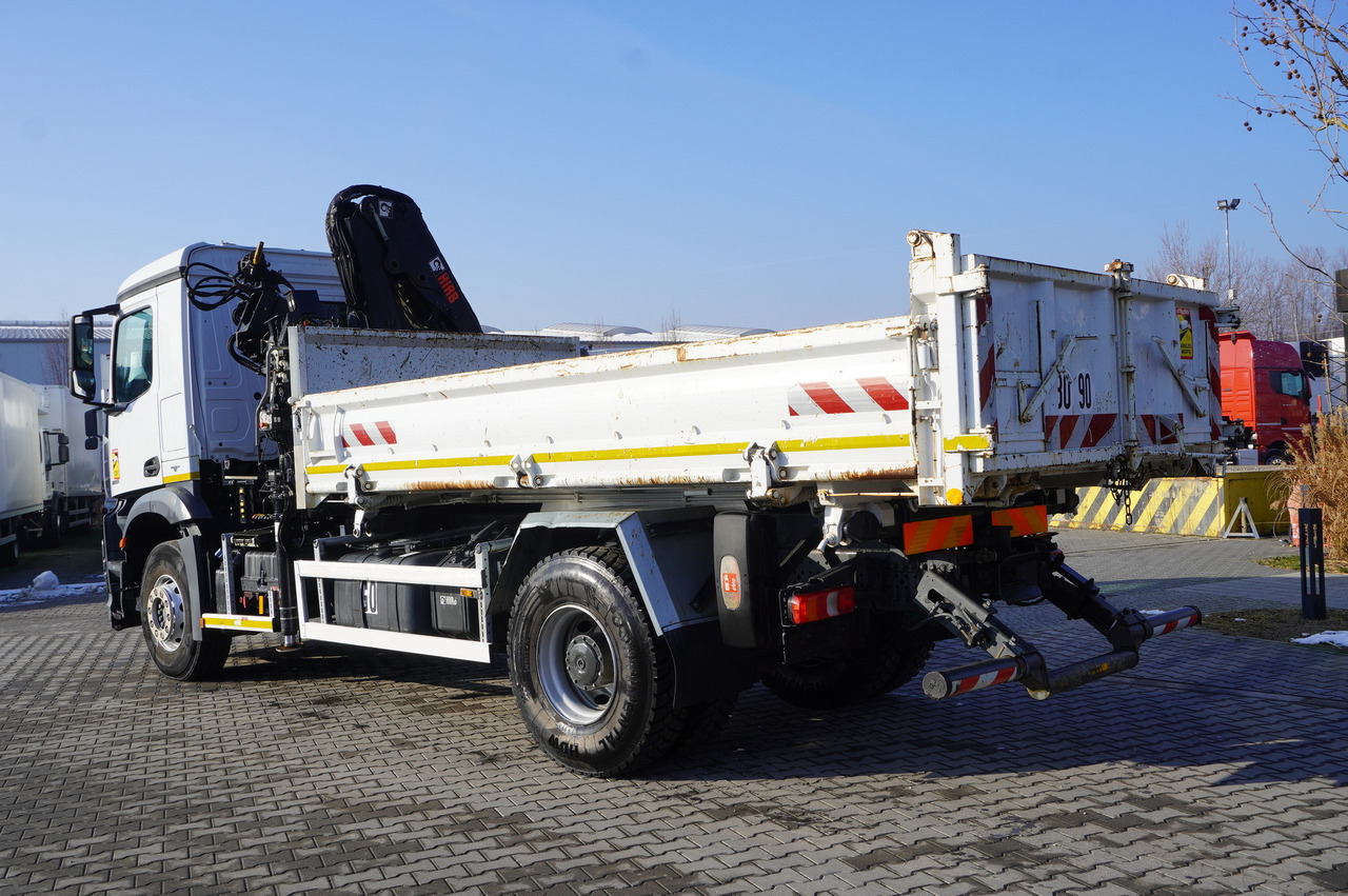 MERCEDES-BENZ Arocs 1833 / 87,000 km!!! / Hds HIAB X-DUO 128 B-2 / three-sided tipper - Bortu kravas automašīna/ Platforma, Kravas auto ar manipulatoru: foto 5 MERCEDES-BENZ Arocs 1833 / 87,000 km!!! / Hds HIAB X-DUO 128 B-2 / three-sided tipper - Bortu kravas automašīna/ Platforma, Kravas auto ar manipulatoru: foto 5