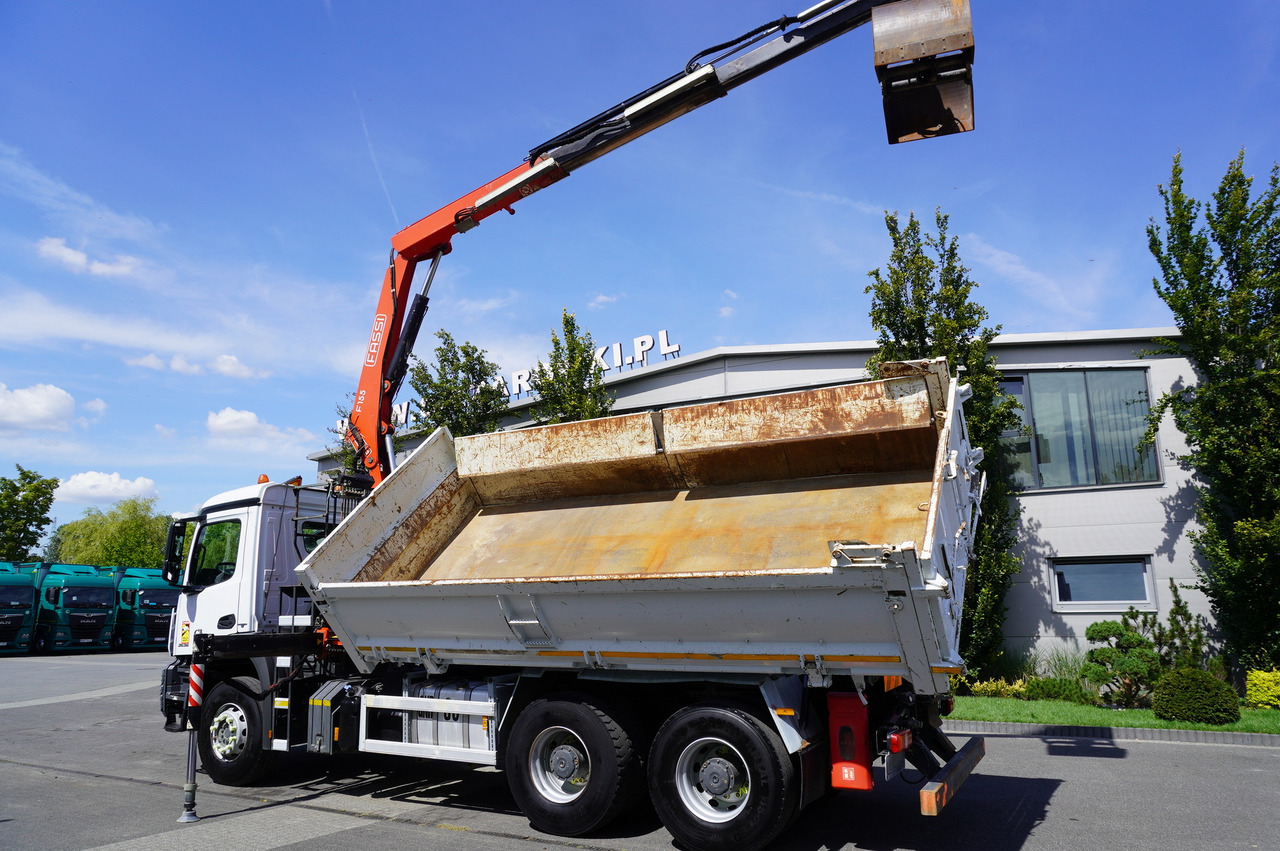 MERCEDES-BENZ Arocs 2636 / 6x4 / HDS Fassi / 3-Way Tipper / Bortmatic - Kravas auto ar manipulatoru: foto 3 MERCEDES-BENZ Arocs 2636 / 6x4 / HDS Fassi / 3-Way Tipper / Bortmatic - Kravas auto ar manipulatoru: foto 3