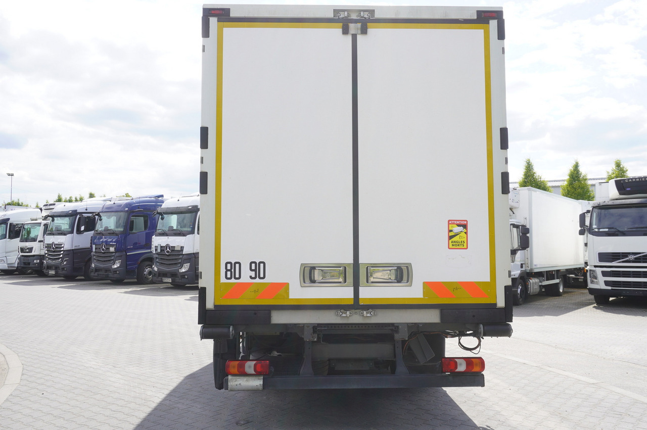 MERCEDES-BENZ Atego 1021 / Lamberet meat hook refrigerator / Carcass elevator 1000 kg / Thermoking T800 R - Kravas automašīna refrižerators, Kravas auto ar manipulatoru: foto 4 MERCEDES-BENZ Atego 1021 / Lamberet meat hook refrigerator / Carcass elevator 1000 kg / Thermoking T800 R - Kravas automašīna refrižerators, Kravas auto ar manipulatoru: foto 4
