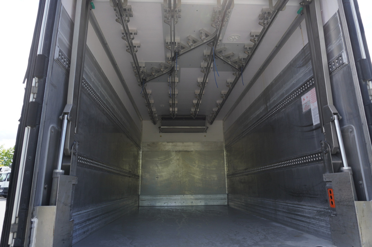 Kravas automašīna refrižerators, Kravas auto ar manipulatoru pārvadāšana gaļas MERCEDES-BENZ Atego 1021 / Lamberet meat hook refrigerator / Carcass elevator 1000 kg / Thermoking T800 R: foto 13