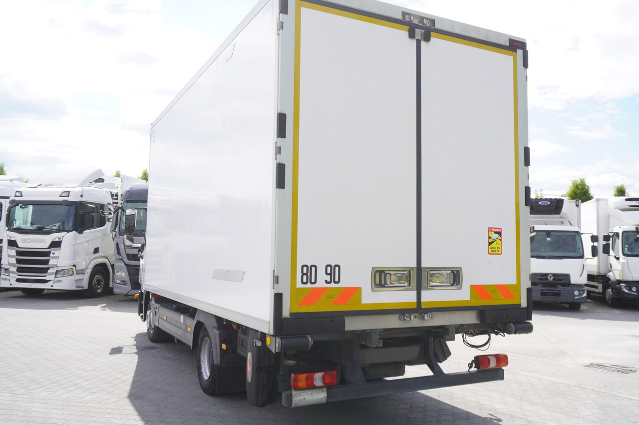 MERCEDES-BENZ Atego 1021 / Lamberet meat hook refrigerator / Carcass elevator 1000 kg / Thermoking T800 R - Kravas automašīna refrižerators, Kravas auto ar manipulatoru: foto 3 MERCEDES-BENZ Atego 1021 / Lamberet meat hook refrigerator / Carcass elevator 1000 kg / Thermoking T800 R - Kravas automašīna refrižerators, Kravas auto ar manipulatoru: foto 3