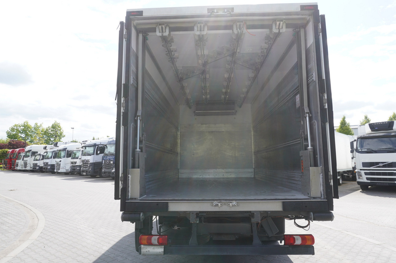 MERCEDES-BENZ Atego 1021 / Lamberet meat hook refrigerator / Carcass elevator 1000 kg / Thermoking T800 R - Kravas automašīna refrižerators, Kravas auto ar manipulatoru: foto 5 MERCEDES-BENZ Atego 1021 / Lamberet meat hook refrigerator / Carcass elevator 1000 kg / Thermoking T800 R - Kravas automašīna refrižerators, Kravas auto ar manipulatoru: foto 5