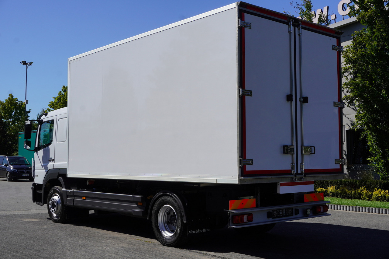 MERCEDES-BENZ Atego 1223 / Bitemperature Refrigerator 12 EPAL / Full ADR / Sleeper cab / 175 tho. km - Kravas automašīna refrižerators: foto 3 MERCEDES-BENZ Atego 1223 / Bitemperature Refrigerator 12 EPAL / Full ADR / Sleeper cab / 175 tho. km - Kravas automašīna refrižerators: foto 3