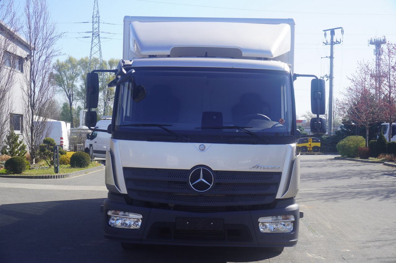 Kravas automašīna ar slēgto virsbūvi MERCEDES-BENZ Atego 818 / Box superstructure / DAUTEL tailgate 1.5T: foto 9