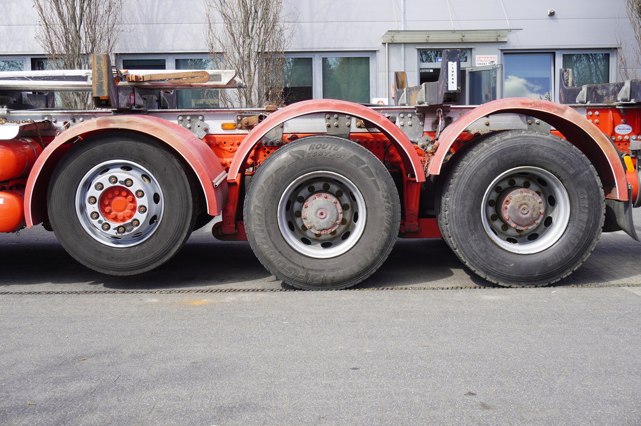 Kravas auto ar manipulatoru pārvadāšana koksnes Mercedes-Benz Arocs 3563 8 × 4 / 630 HP / steered axle / Logging superstructure: foto 14