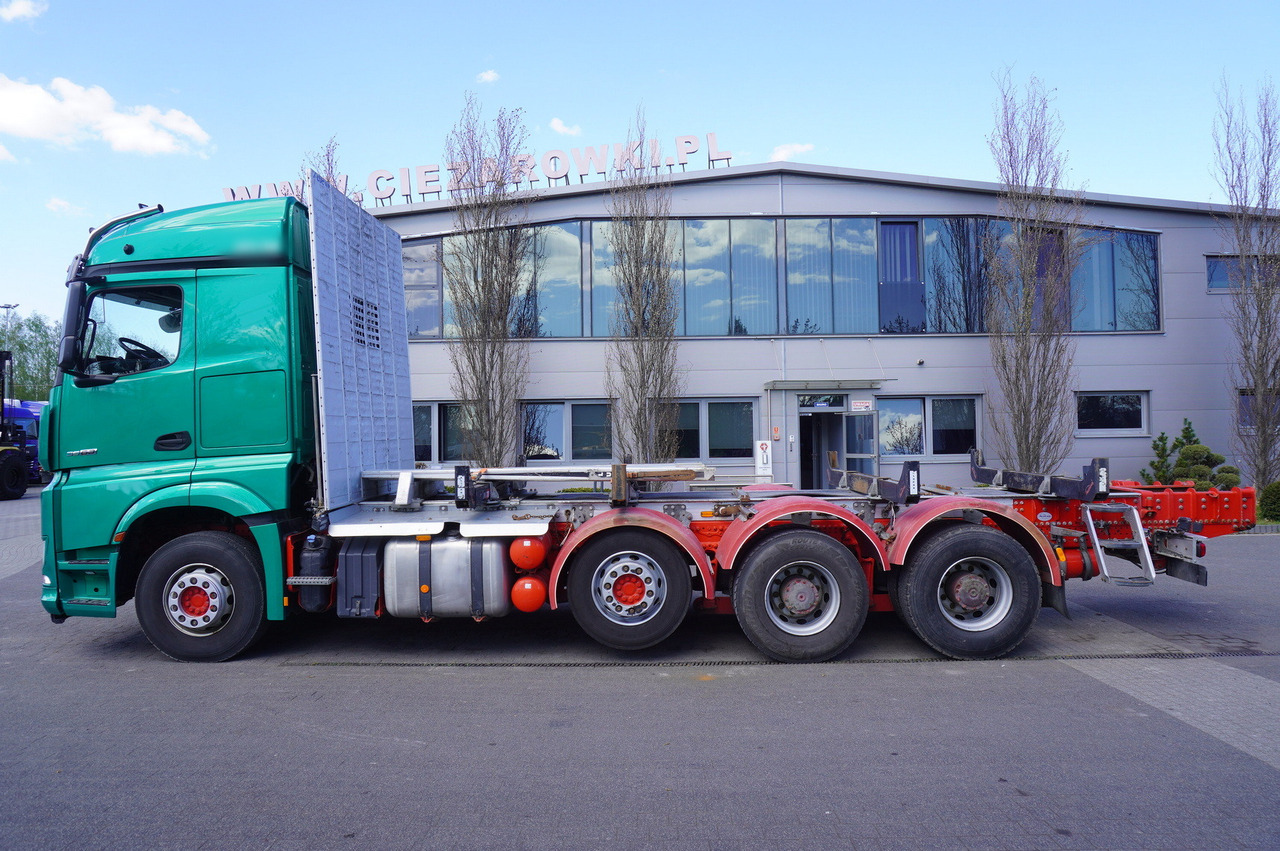 Mercedes-Benz Arocs 3563 8 × 4 / 630 HP / steered axle / Logging superstructure - Šasija kravas automašīna: foto 4 Mercedes-Benz Arocs 3563 8 × 4 / 630 HP / steered axle / Logging superstructure - Šasija kravas automašīna: foto 4