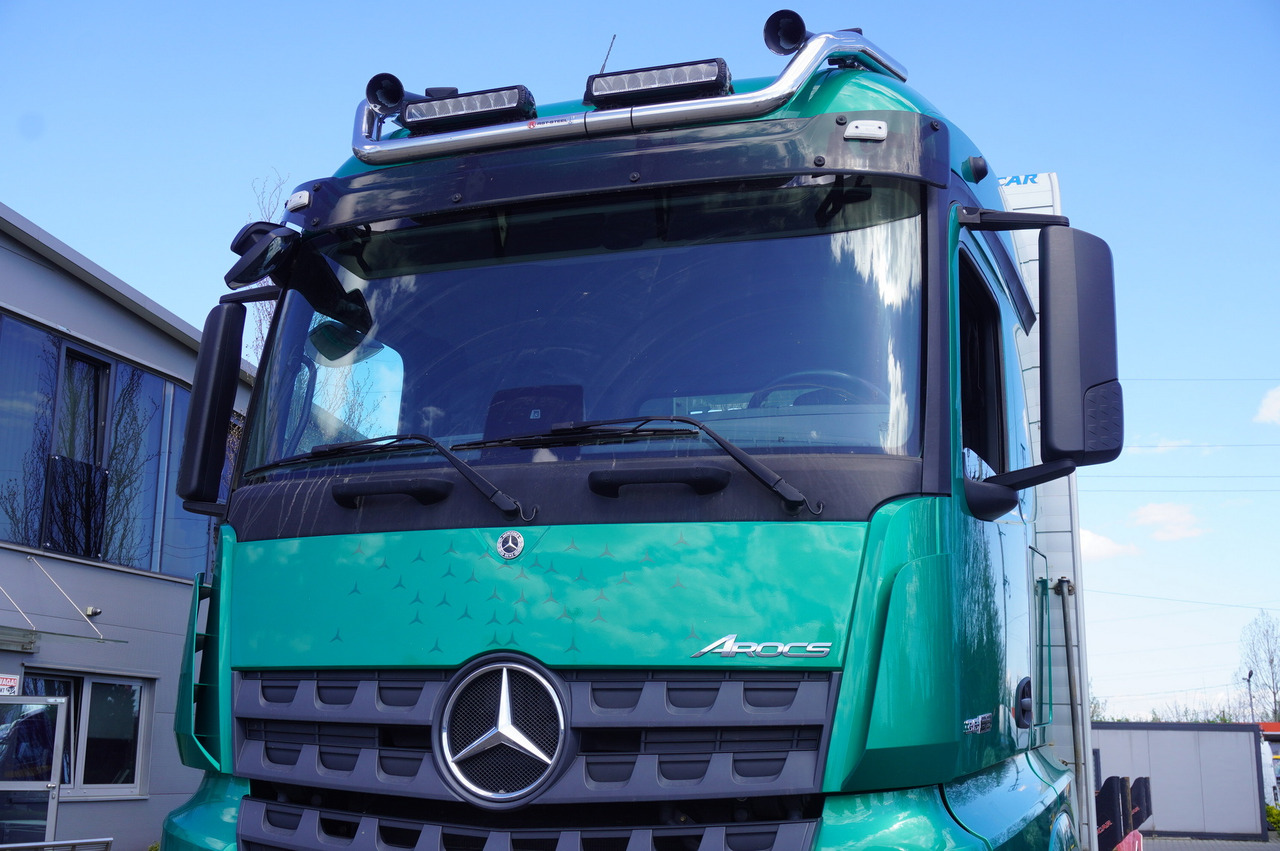 Kravas auto ar manipulatoru pārvadāšana koksnes Mercedes-Benz Arocs 3563 8 × 4 / 630 HP / steered axle / Logging superstructure: foto 10