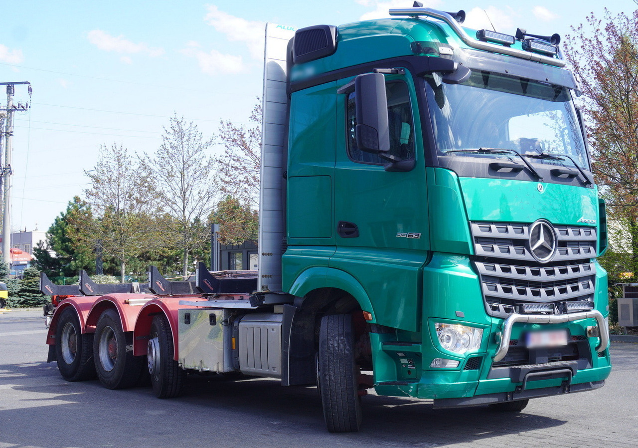Mercedes-Benz Arocs 3563 8 × 4 / 630 HP / steered axle / Logging superstructure - Kravas auto ar manipulatoru: foto 1 Mercedes-Benz Arocs 3563 8 × 4 / 630 HP / steered axle / Logging superstructure - Kravas auto ar manipulatoru: foto 1