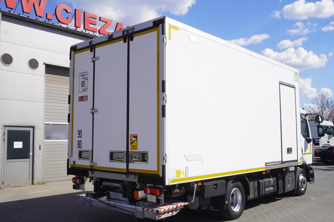 RENAULT D12 / Lamberet refrigerated truck / Dhollandia tail lift 1500 kg / 130 thousand km !! - Kravas automašīna refrižerators: foto 3 RENAULT D12 / Lamberet refrigerated truck / Dhollandia tail lift 1500 kg / 130 thousand km !! - Kravas automašīna refrižerators: foto 3