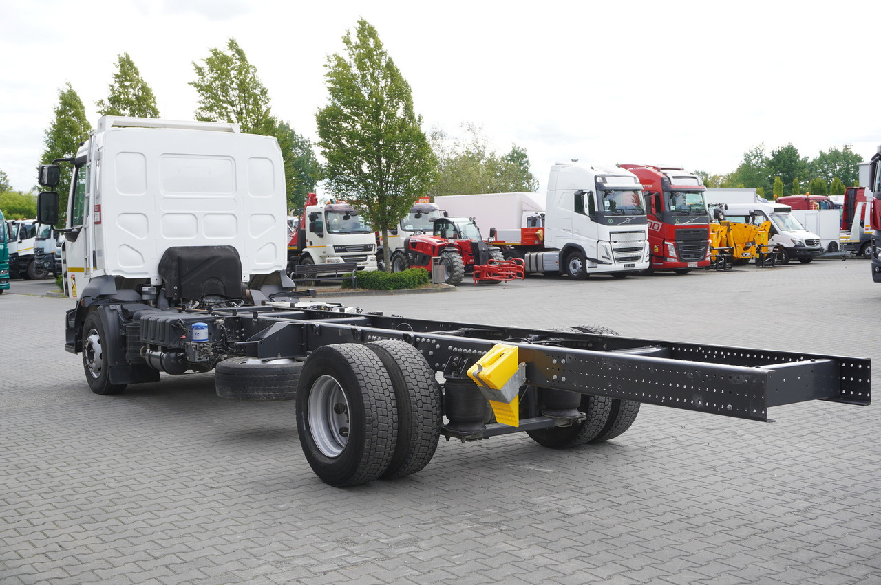 RENAULT D16 / Chassis 7.1 m / Differential lock - Šasija kravas automašīna: foto 5 RENAULT D16 / Chassis 7.1 m / Differential lock - Šasija kravas automašīna: foto 5