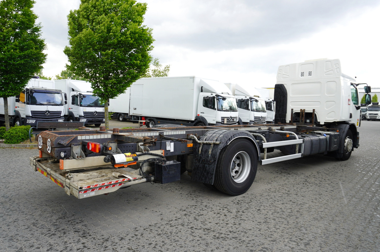 RENAULT D19 Wide Glob / BDF / load capacity 11t / 280 thousand km / tail lift - Šasija kravas automašīna: foto 5 RENAULT D19 Wide Glob / BDF / load capacity 11t / 280 thousand km / tail lift - Šasija kravas automašīna: foto 5