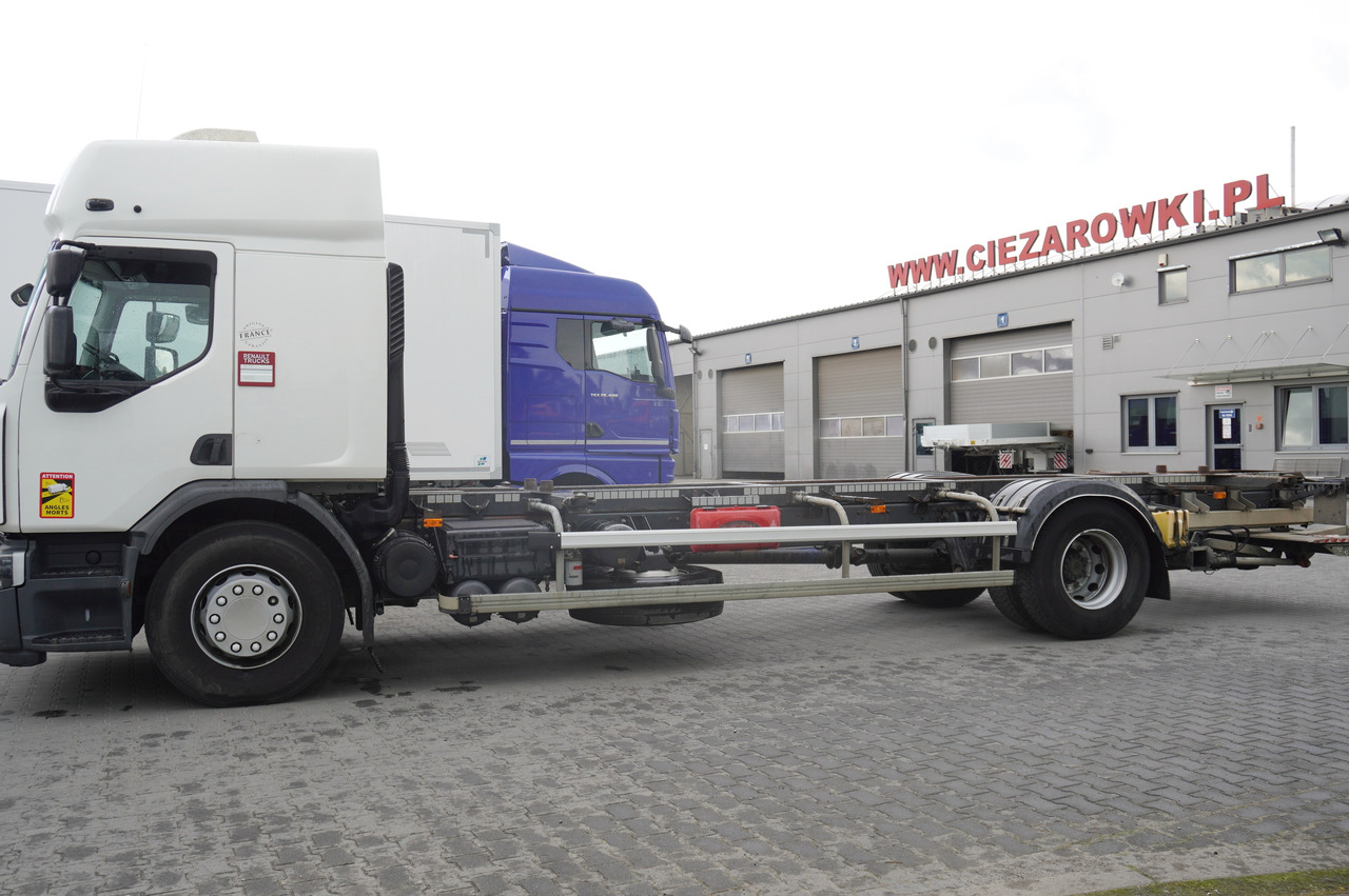 RENAULT D19 Wide Glob / BDF / load capacity 11t / 280 thousand km / tail lift - Šasija kravas automašīna: foto 4 RENAULT D19 Wide Glob / BDF / load capacity 11t / 280 thousand km / tail lift - Šasija kravas automašīna: foto 4