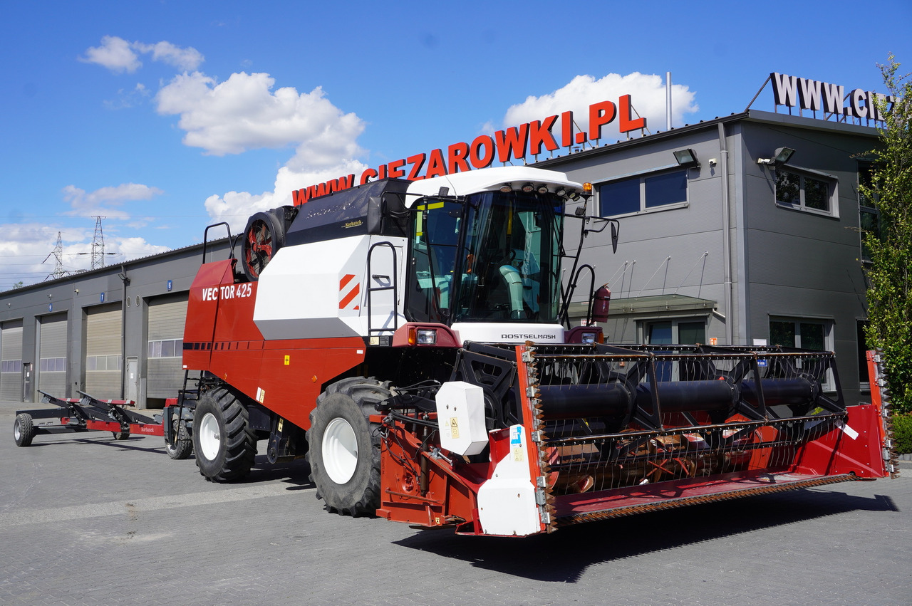 ROSTSELMASH VECTOR 425 RSM-101 grain harvester + Header 5 m + rapeseed harvesting extension / 2300 MTH - Labības kombains: foto 3 ROSTSELMASH VECTOR 425 RSM-101 grain harvester + Header 5 m + rapeseed harvesting extension / 2300 MTH - Labības kombains: foto 3