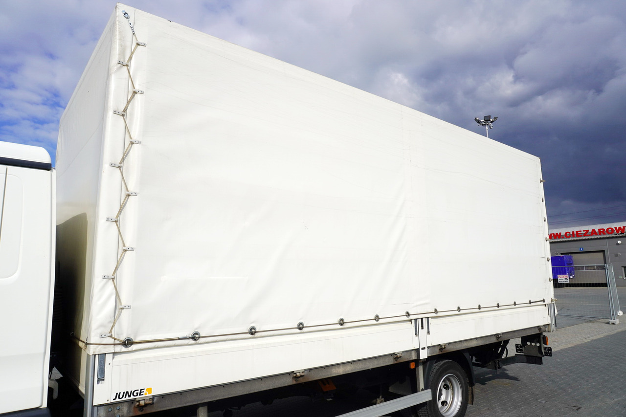 SAXAS Container body + lift Dhollandia 1000 kg - Maināmā virsbūve - furgons: foto 2 SAXAS Container body + lift Dhollandia 1000 kg - Maināmā virsbūve - furgons: foto 2