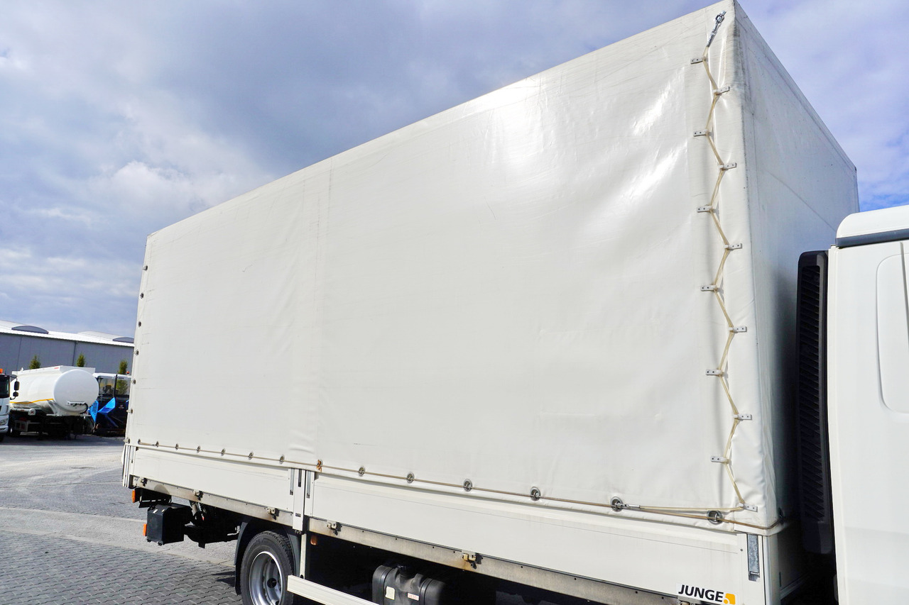 SAXAS Container body + lift Dhollandia 1000 kg - Maināmā virsbūve - furgons: foto 5 SAXAS Container body + lift Dhollandia 1000 kg - Maināmā virsbūve - furgons: foto 5