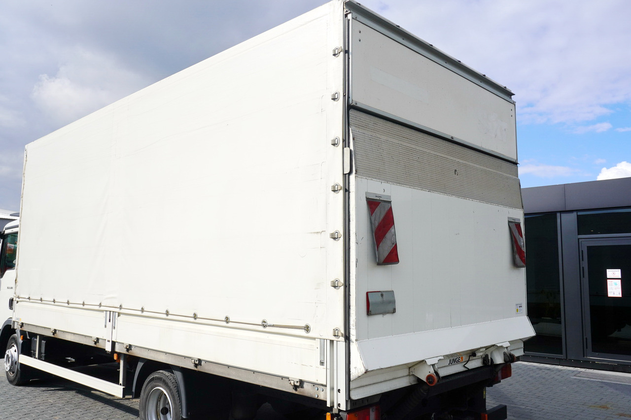 SAXAS Container body + lift Dhollandia 1000 kg - Maināmā virsbūve - furgons: foto 4 SAXAS Container body + lift Dhollandia 1000 kg - Maināmā virsbūve - furgons: foto 4