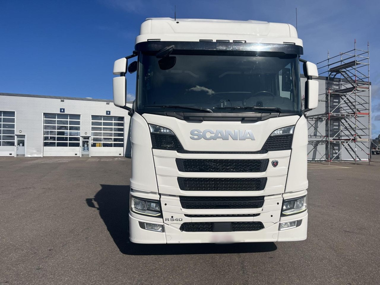 SCANIA R 540 B8x4NB / Truck chassis / Sleeper cab - Šasija kravas automašīna: foto 3 SCANIA R 540 B8x4NB / Truck chassis / Sleeper cab - Šasija kravas automašīna: foto 3